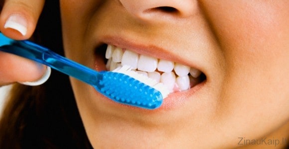 Kaip taisyklingai valytis dantis