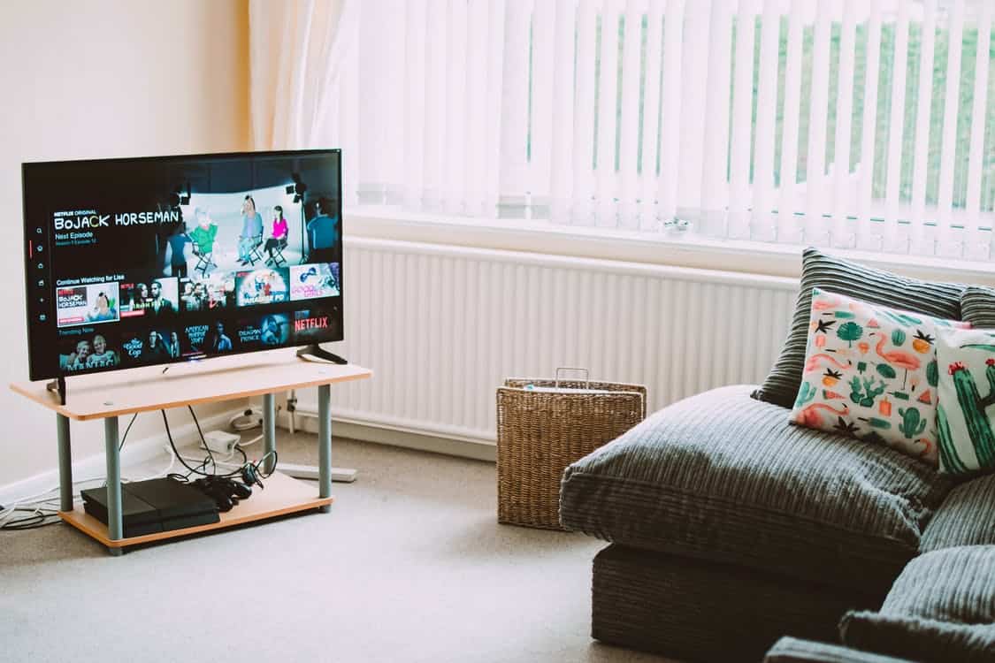 QLED ir OLED televizoriai: skirtumas ir pasirinkimas