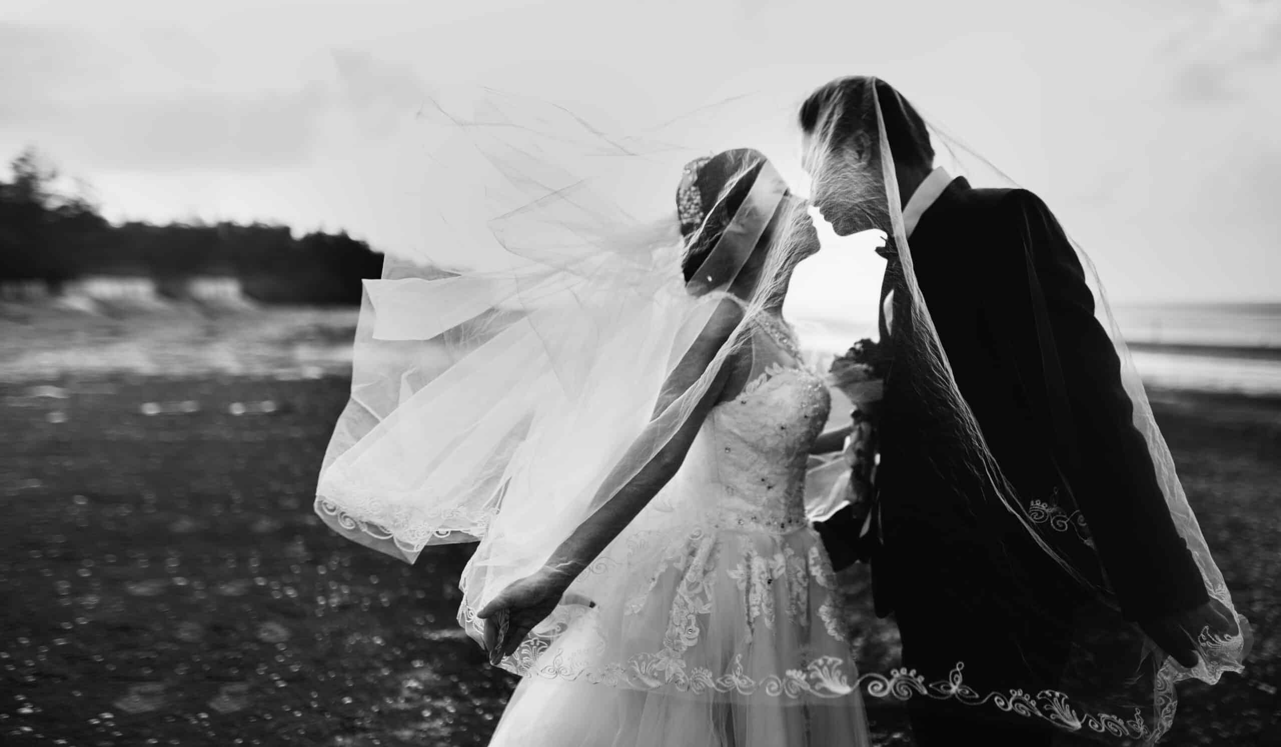 Modernizuojame tradicijas! Ar žinai kokios yra naujos vestuvių tradicijos Lietuvoje?